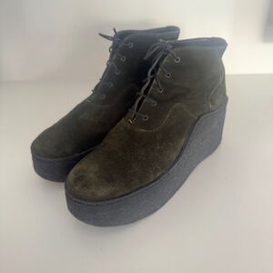Robert Clergerie  Platform Suede  Crepe Lace-up Booties Size 7